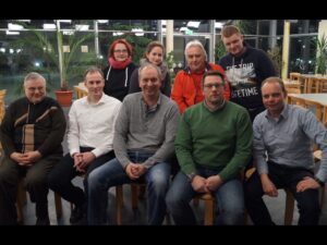 Neuer Vorstand der Handballer auf Kreisebene: Mit dabei sind (hinten von links) Julia Bilski, Madlen Tornow, Roland Schulz, Philipp Polzt; (vorn von links) Wolfgang Philipps, Mathias Jeschke, Axel Kalusche, Marco Gerigk und Michel Nowak. Auf dem Bild fehlt Lutz Straube.